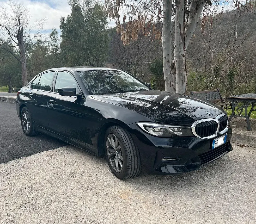 Usata BMW 320 Sport Line 190 CV (139 kW) 2019 Nero Berlina