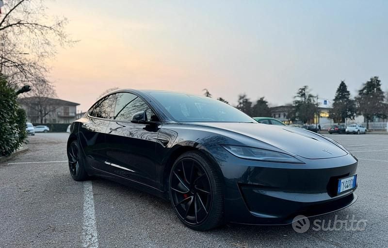 Usata Tesla Model 3 Performance 461 kW (627 CV) 2025 Berlina