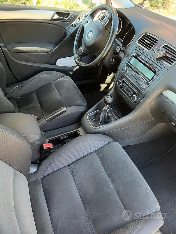 Usata VW Golf VI 122 CV (89 kW) 2009 Grigio Utilitaria