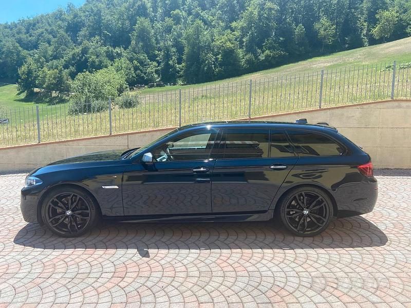 Usata BMW 550 M Performance 381 CV (280 kW) 2015 Blu Station wagon