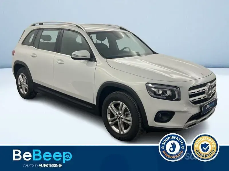Usado Mercedes GLB180 116 CV (85 kW) 2023 Blanco SUV