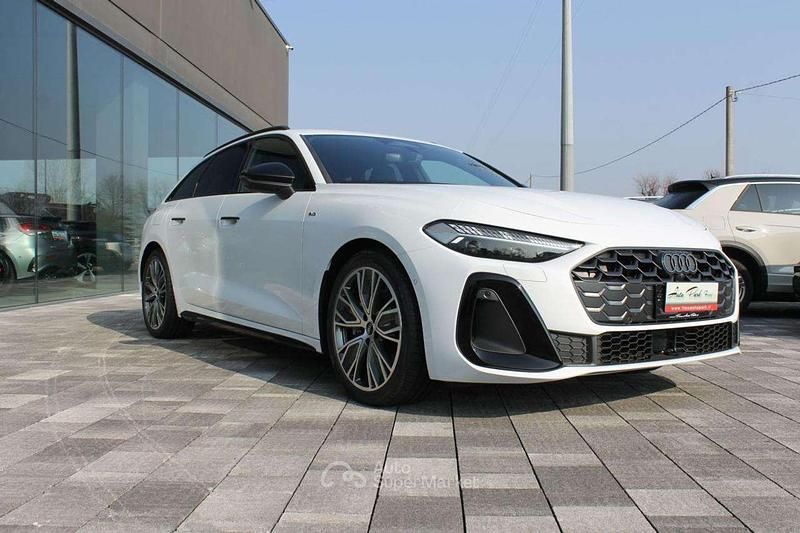 Nuova Audi A5 S-Line 204 CV (150 kW) 2025 Bianco ghiaccio Coupé