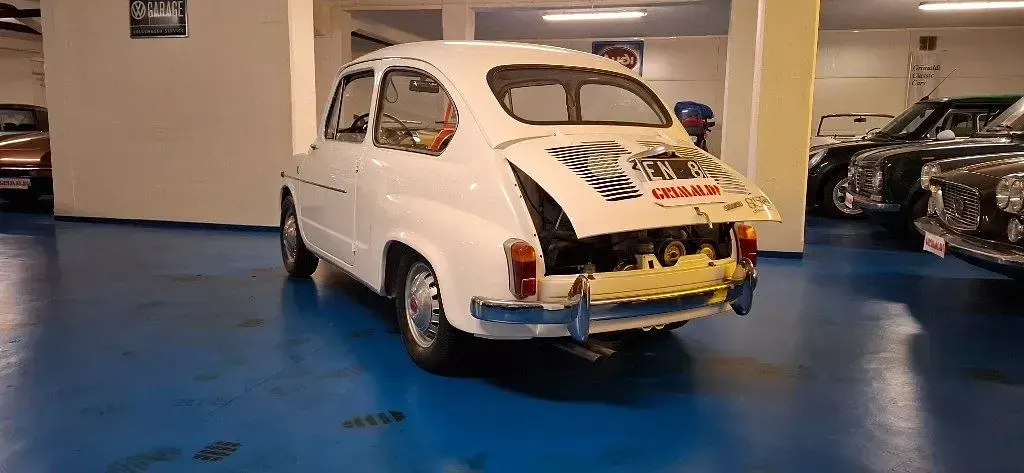 Usata Fiat 850 54 CV (39 kW) 1963 Bianco / pastello Utilitaria