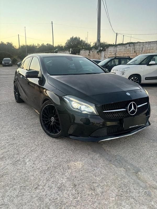 Usata Mercedes A180 Premium 108 CV (79 kW) 2016 Nero Berlina