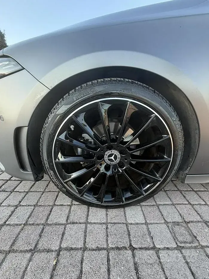 Usata Mercedes 180 Premium 116 CV (85 kW) 2021 Grigio Berlina