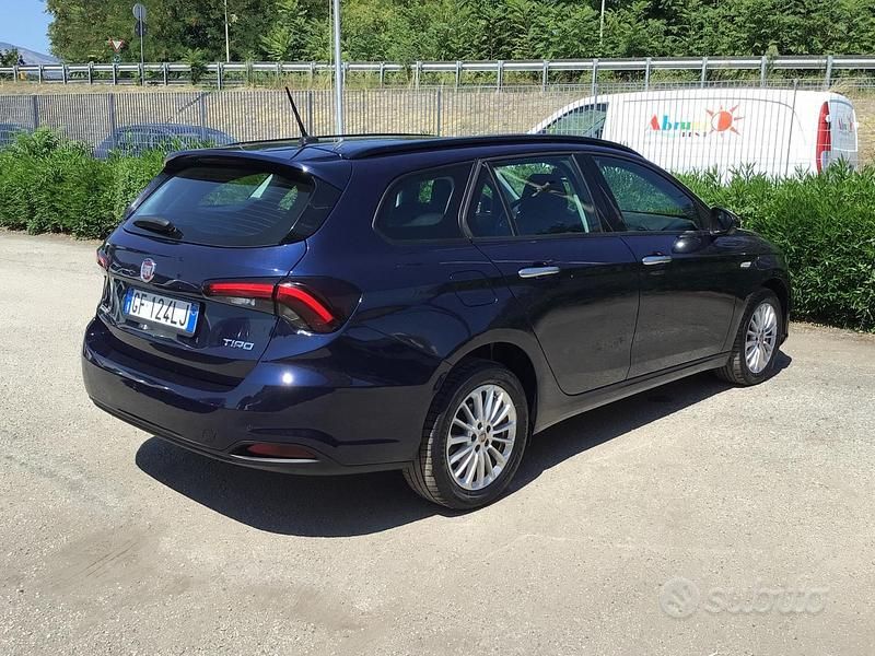 Usata Fiat Tipo Life 131 CV (96 kW) 2021 Blu Station wagon