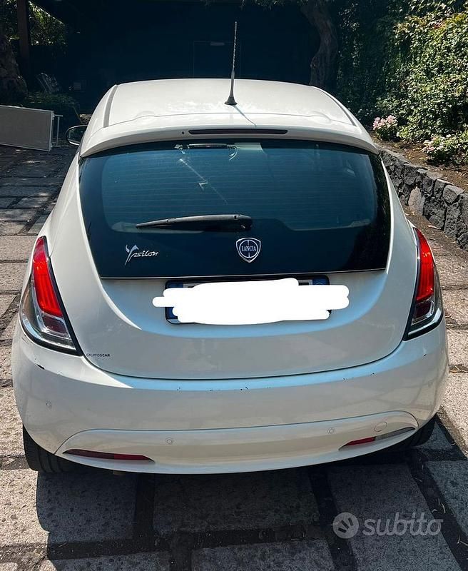 Usata Lancia Ypsilon 2016 Bianco Utilitaria