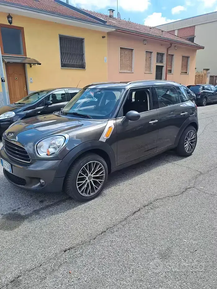 Usata Mini One Countryman 98 CV (72 kW) 2013 Beige SUV
