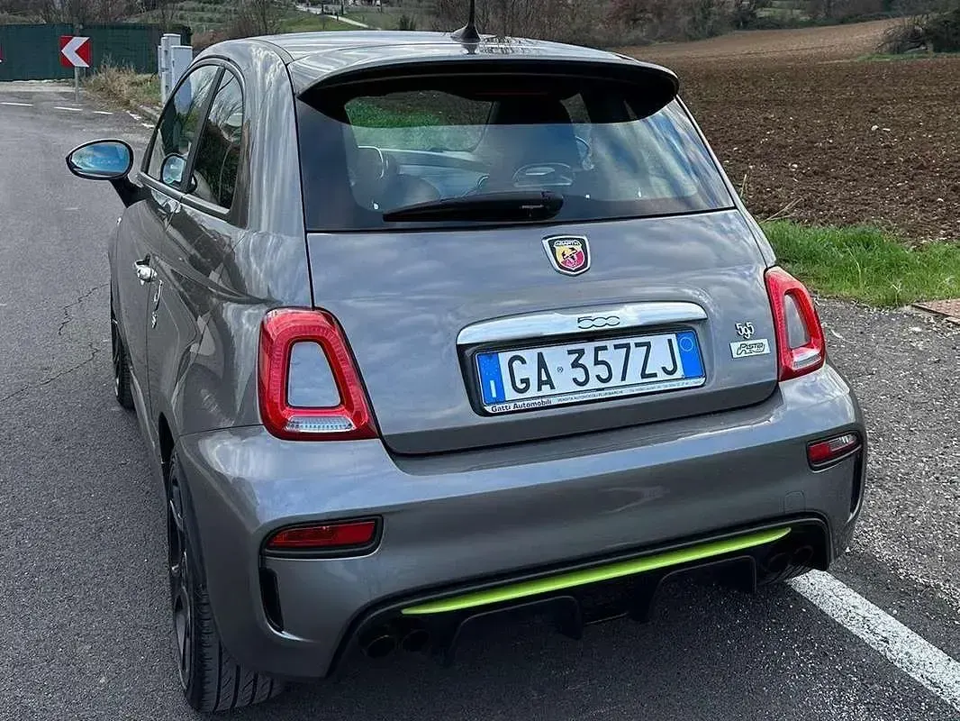 Usata Abarth 595 Pista 165 CV (121 kW) 2021 Grigio Berlina