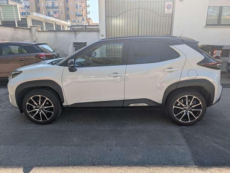 Usata Toyota Yaris Cross Sport 92 CV (67 kW) 2024 Argento SUV