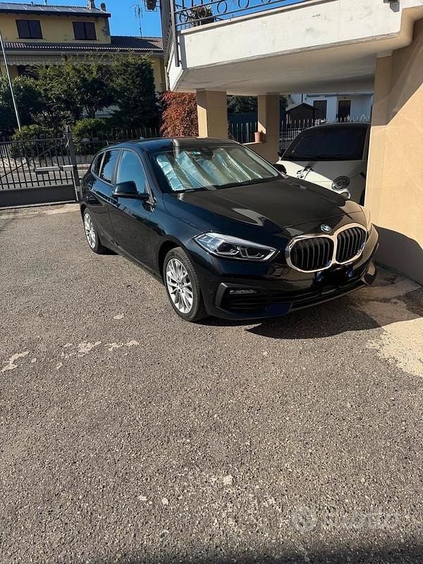 Usata BMW 120 Advantage 177 CV (130 kW) 2022 Nero Utilitaria
