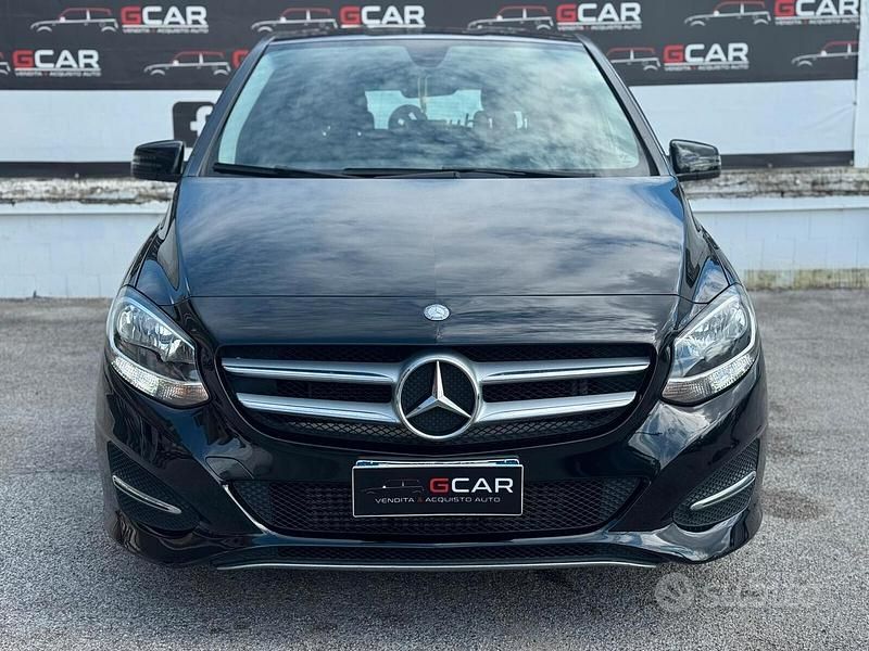 Usata Mercedes B160 Premium 90 CV (66 kW) 2016 Nero Monovolume
