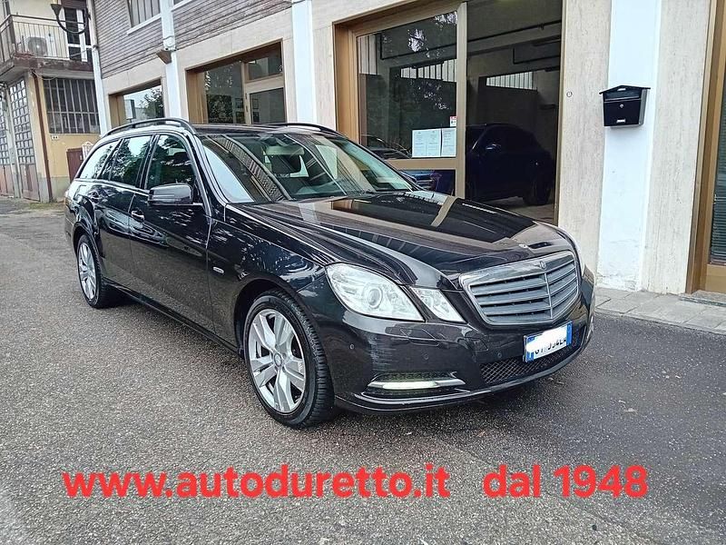 Usata Mercedes E250 204 CV (150 kW) 2013 Nero Station wagon