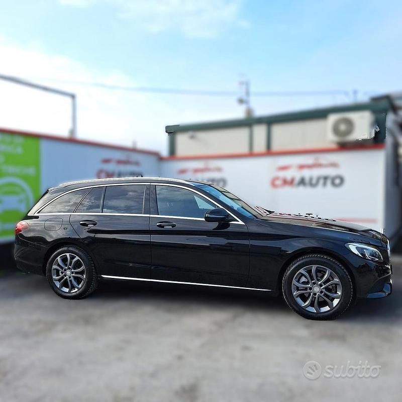 Usata Mercedes C200 Executive 136 CV (100 kW) 2015 Nero Station wagon
