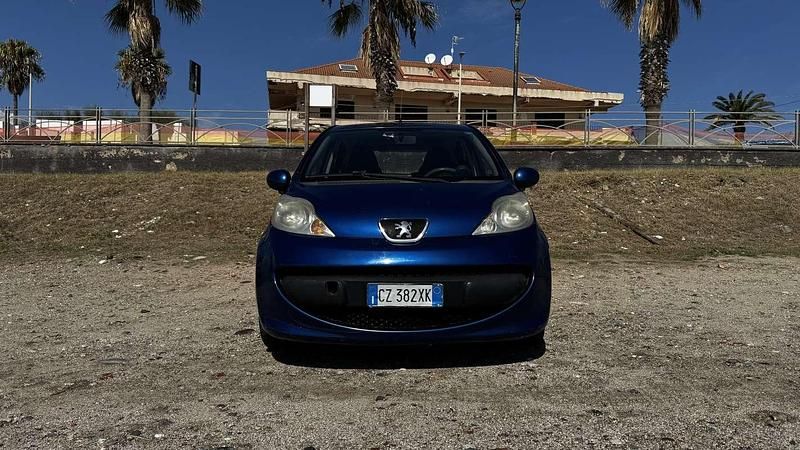 Usata Peugeot 107 68 CV (50 kW) 2006 Utilitaria