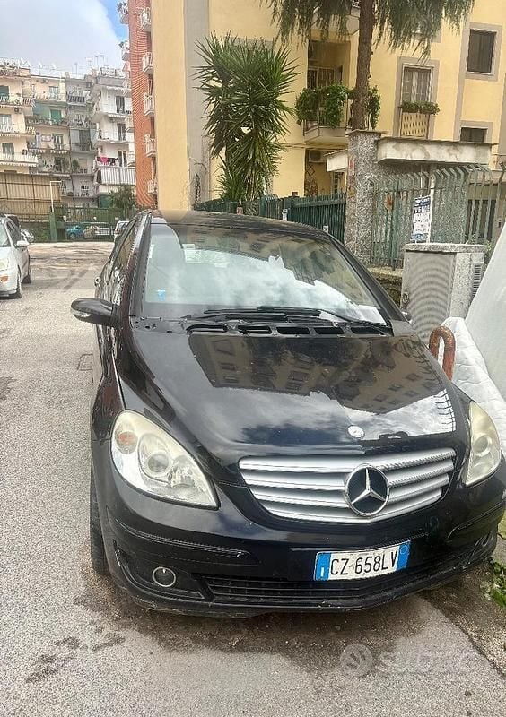 Usata Mercedes B200 2007 Nero Monovolume