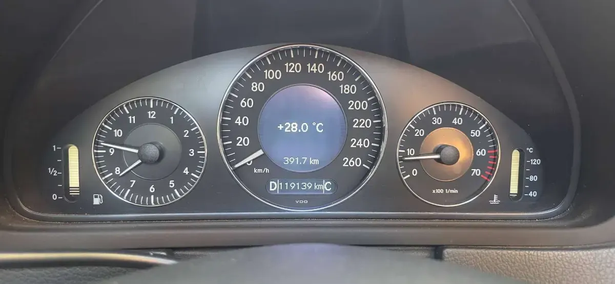 Usata Mercedes CLK320 Elegance 218 CV (160 kW) 2003 Cabrio