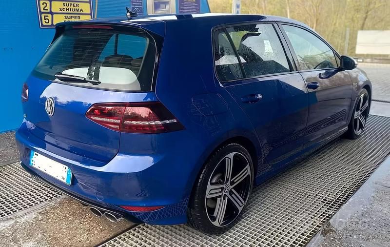 Usata VW Golf VII 310 CV (228 kW) 2016 Berlina