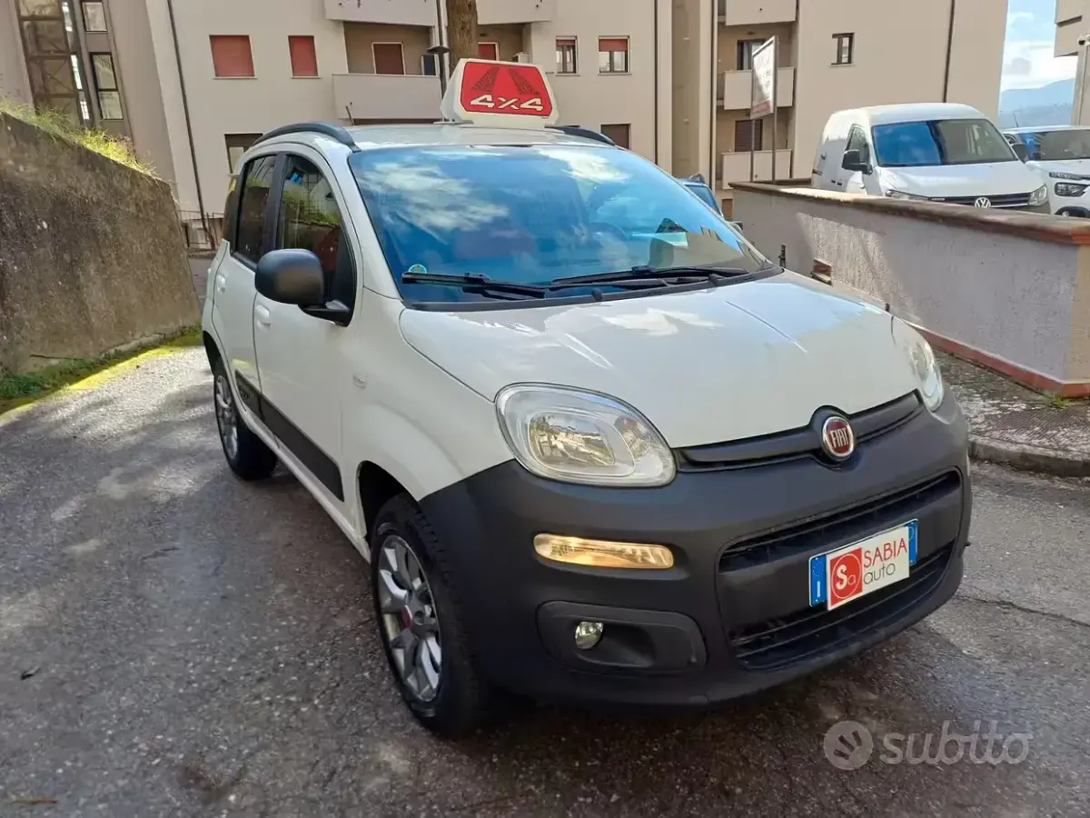 Usata Fiat Panda 4x4 80 CV (58 kW) 2016 Bianco Utilitaria