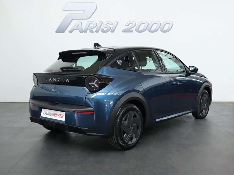 Ny Lancia Ypsilon 101 HK (74 kW) 2026 Blå Halvkombi