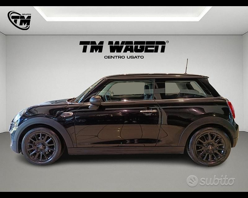 Usata Mini ONE 102 CV (75 kW) 2017 Nero Utilitaria
