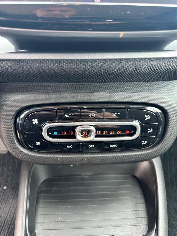 Nero Usata 2024 Smart ForTwo Electric Drive Passion Cabrio | 15.000 € (Ottimo prezzo) - Immagine 1/4