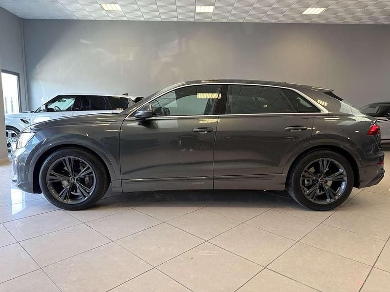 Usata Audi Q8 S-Line 286 CV (210 kW) 2025 Grigio SUV