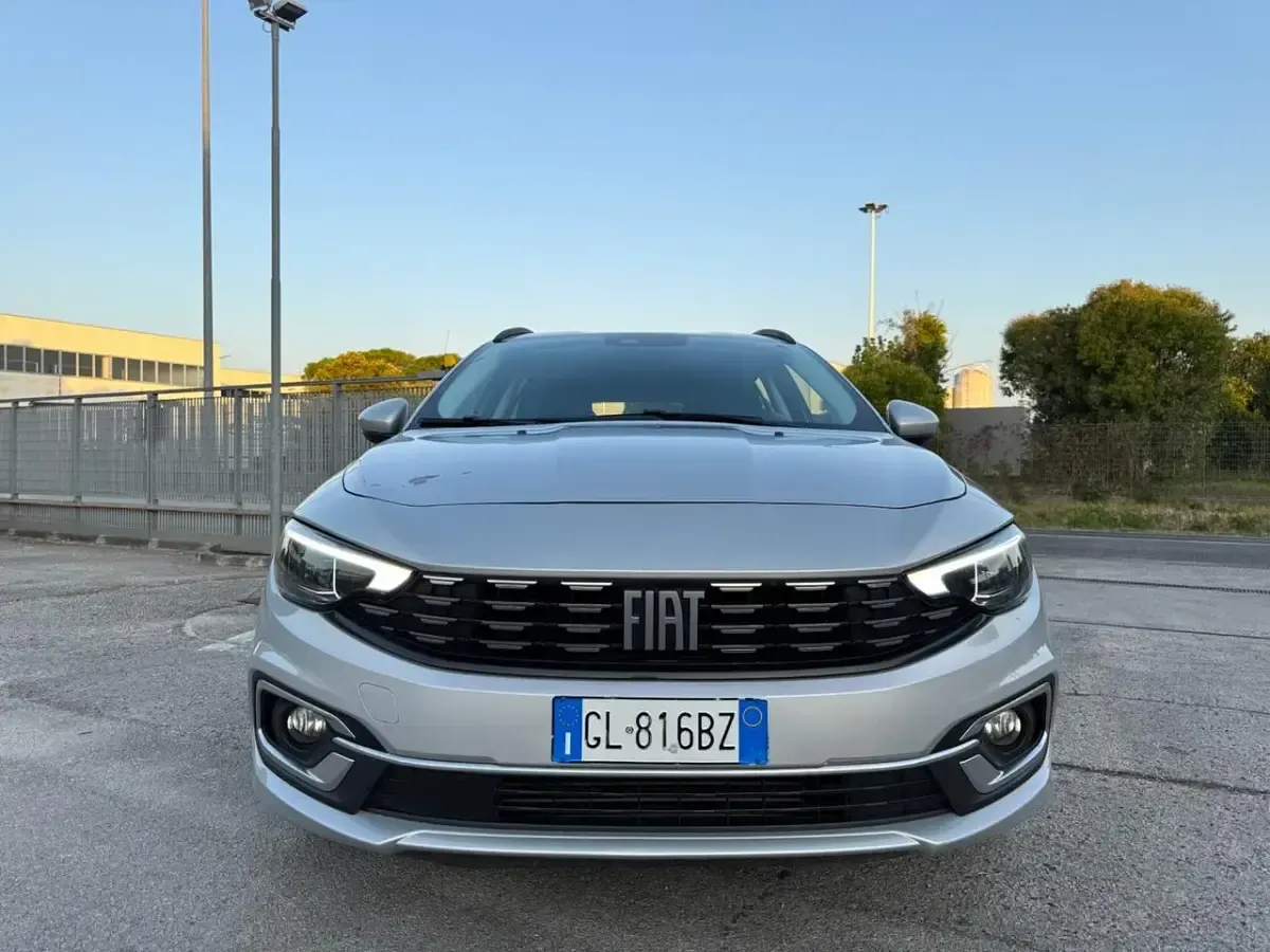 Usata Fiat Tipo Business 95 CV (69 kW) 2022 Argento Station wagon