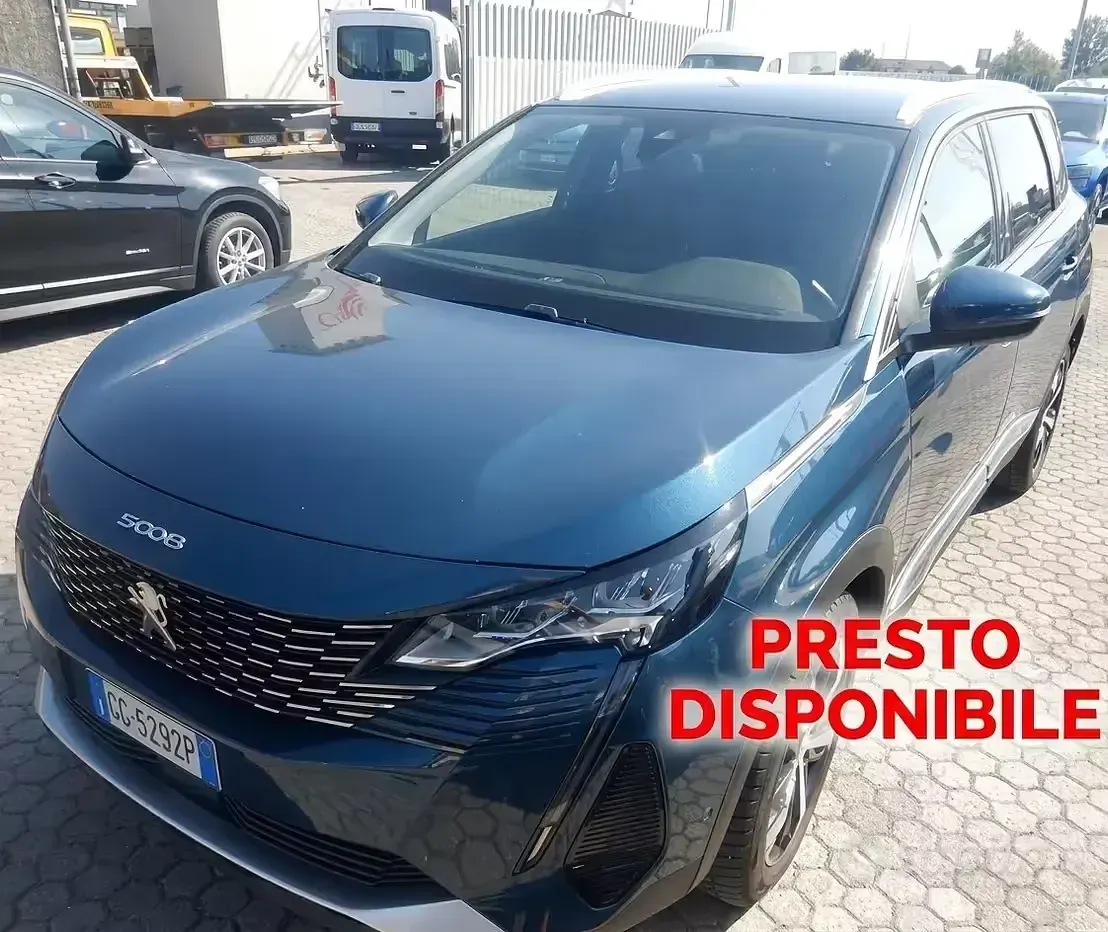 Usata Peugeot 5008 Allure 131 CV (96 kW) 2021 Blu SUV