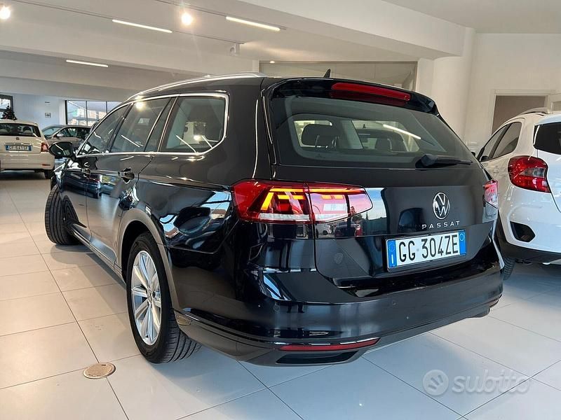 Usata VW Passat Business 122 CV (89 kW) 2021 Nero Station wagon