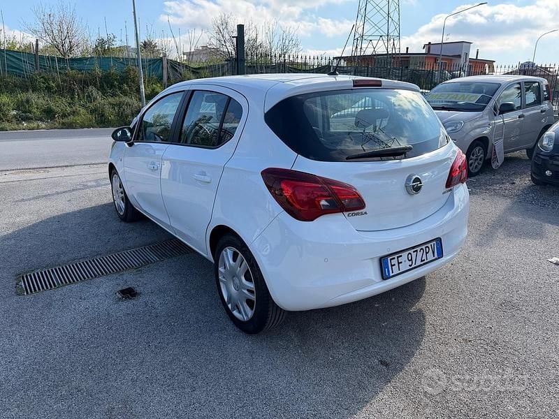 Usata Opel Corsa 74 CV (54 kW) 2016 Bianco Utilitaria