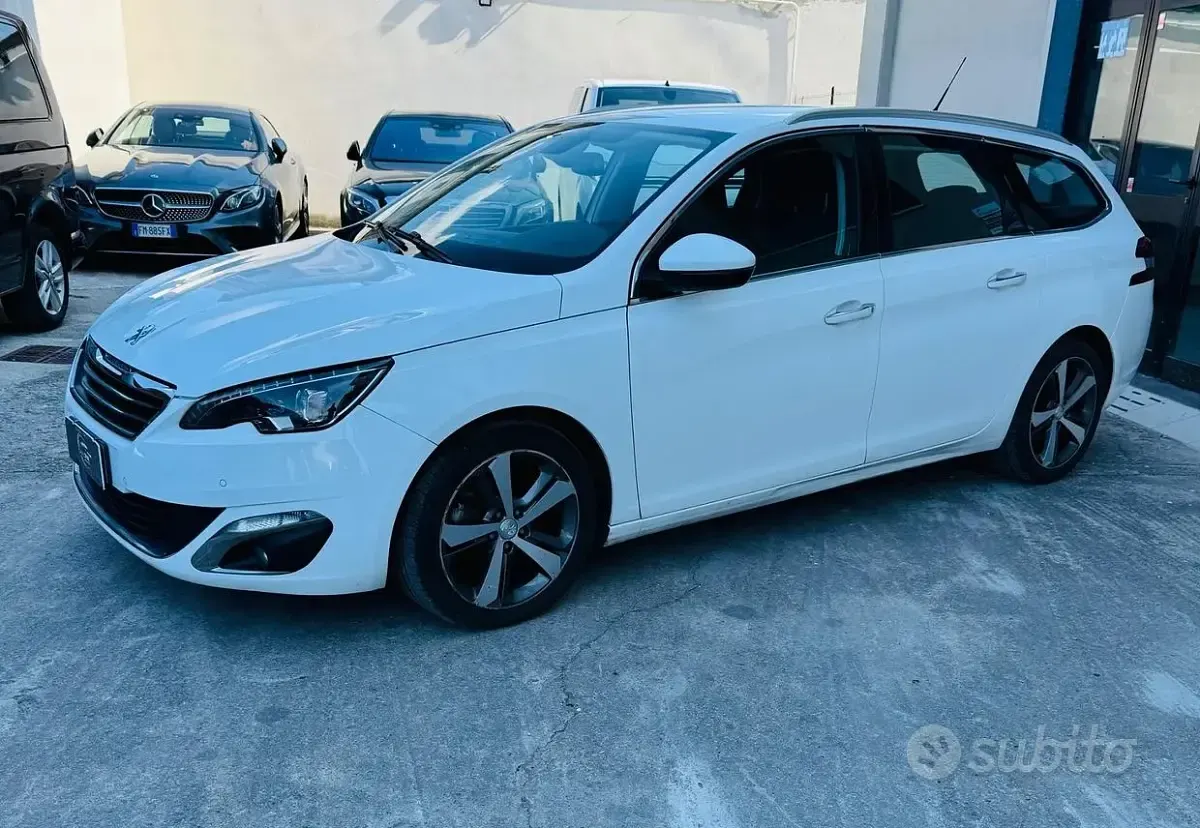 Usata Peugeot 308 GT-line 150 CV (110 kW) 2015 Bianco Station wagon
