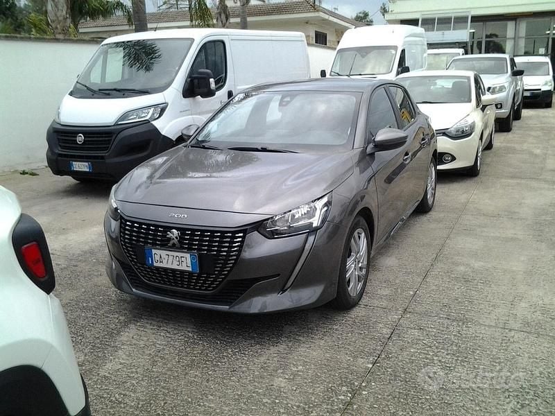 Usata Peugeot 208 100 CV (73 kW) 2020 Marrone Utilitaria