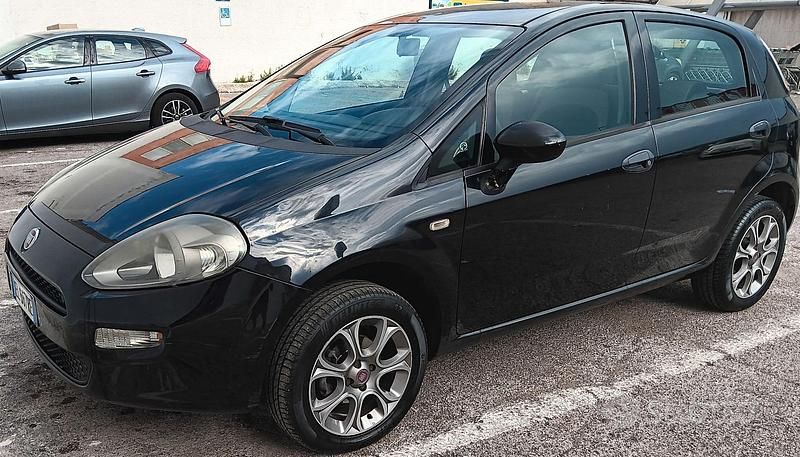 Usata Fiat Punto Evo 77 CV (56 kW) 2012 Nero Utilitaria