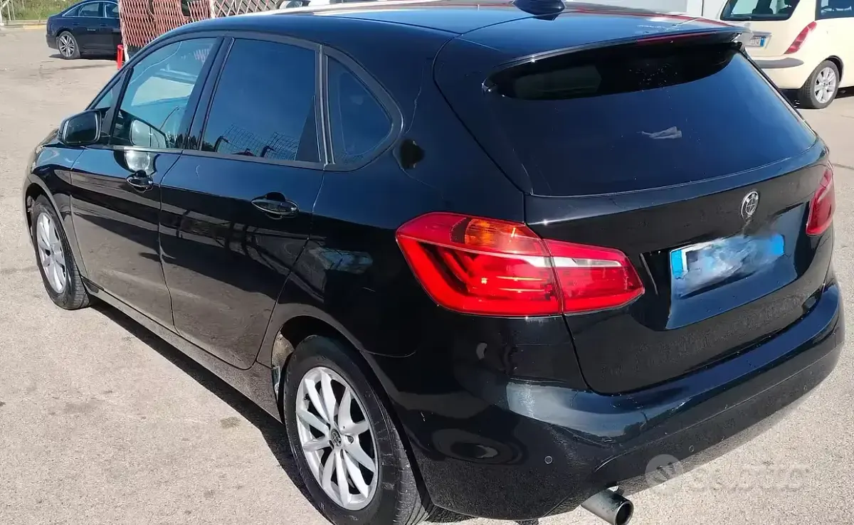 Usata BMW 218 Comfort Edition 150 CV (110 kW) 2017 Monovolume