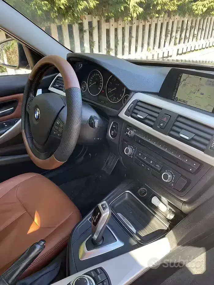 Usata BMW 318 143 CV (105 kW) 2015 Grigio Berlina