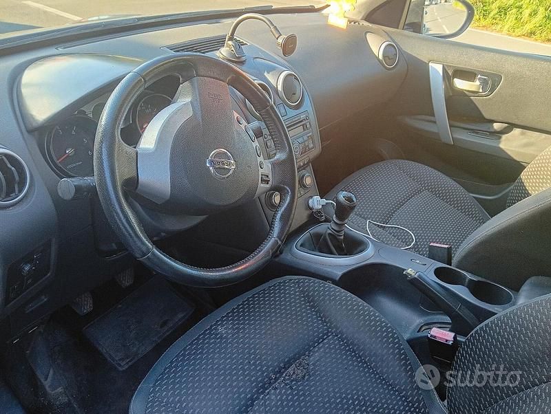 Usata Nissan Qashqai 106 CV (77 kW) 2007 Grigio SUV