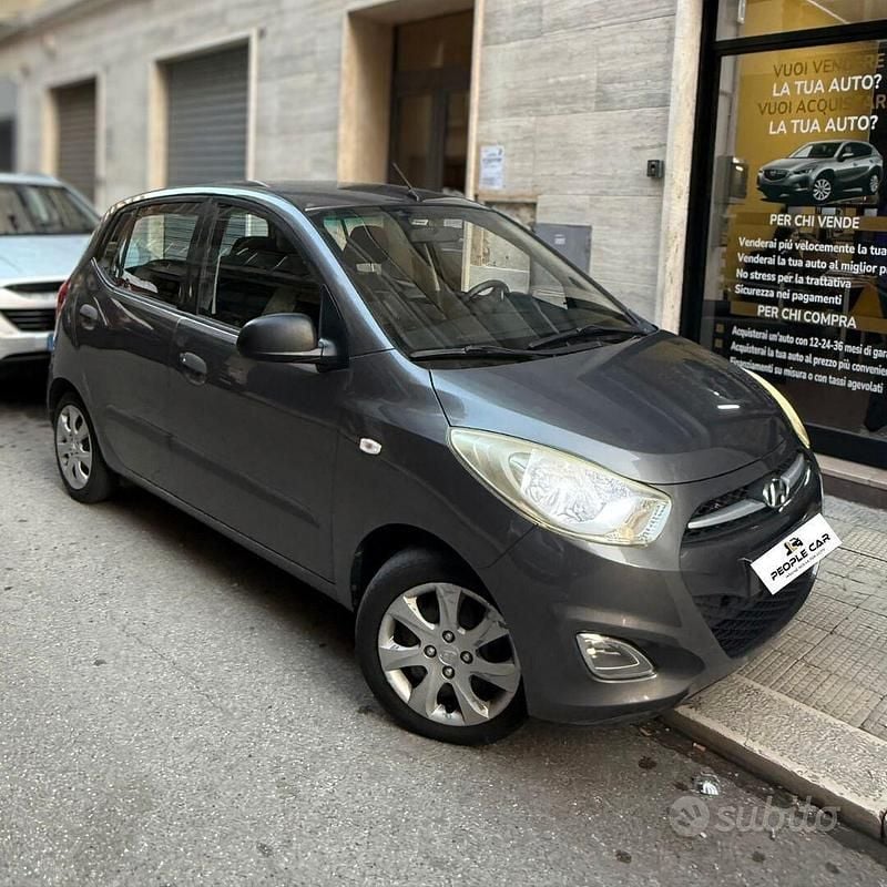 Usata Hyundai i10 69 CV (50 kW) 2011 Grigio Utilitaria