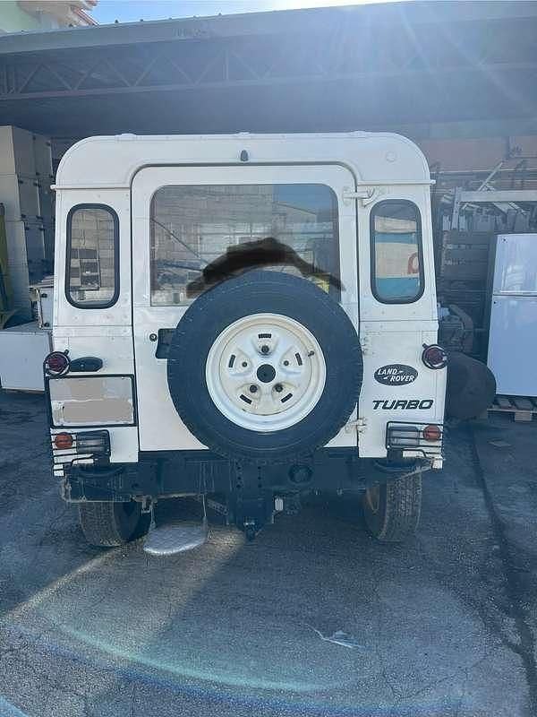 Usata Land Rover Defender 86 CV (63 kW) 1986 Station wagon