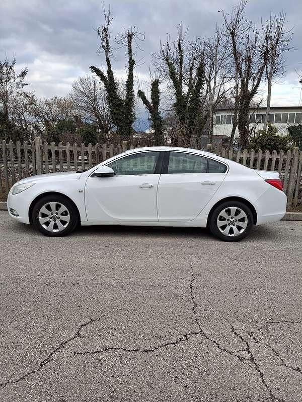 Usata Opel Insignia 131 CV (96 kW) 2013 Berlina