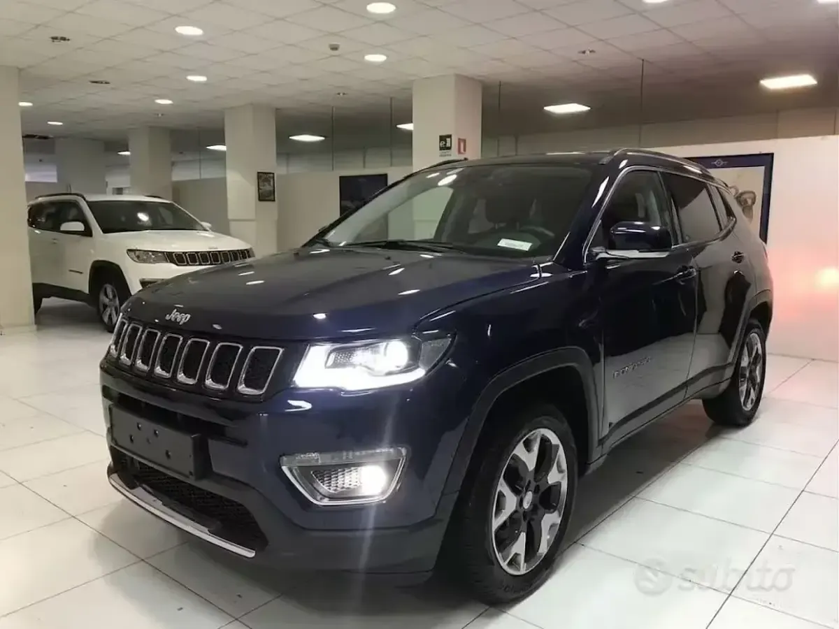 Usata Jeep Compass Limited 140 CV (102 kW) 2018 Bluazzurro SUV