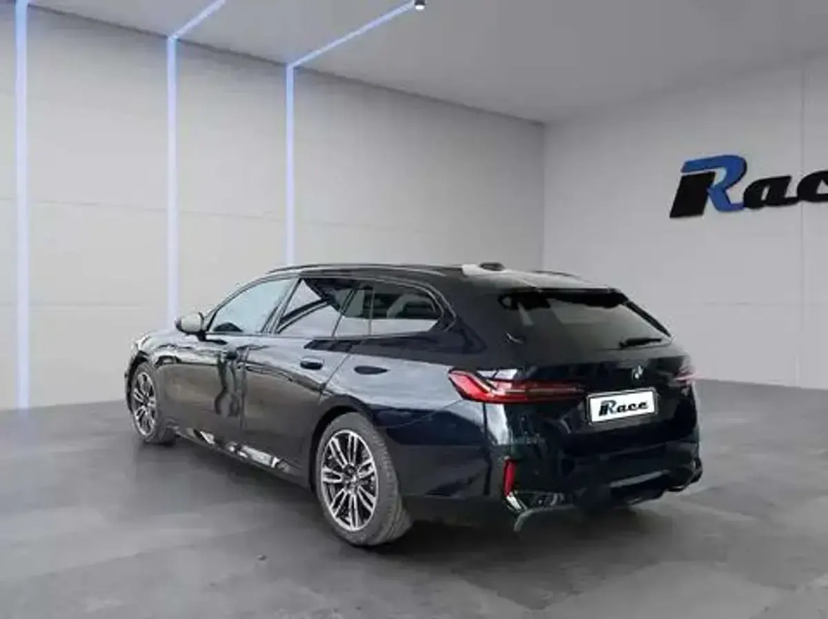 Usata BMW 520 M Sport 197 CV (144 kW) 2025 Nero Station wagon