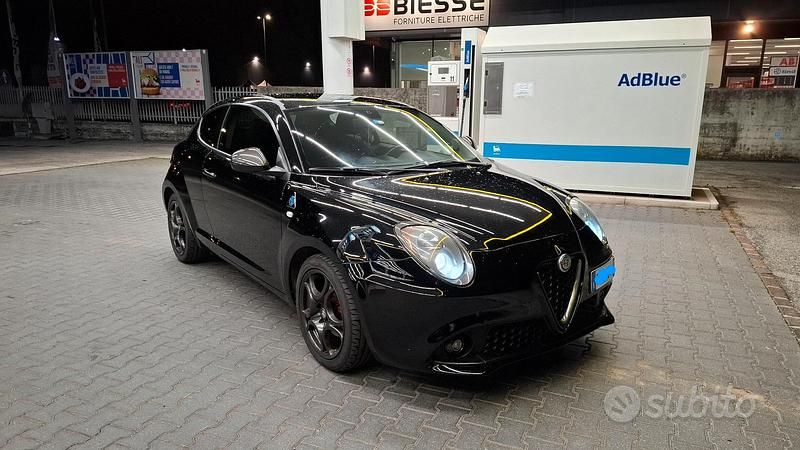 Usata Alfa Romeo MiTo 120 CV (88 kW) 2017 Nero Utilitaria