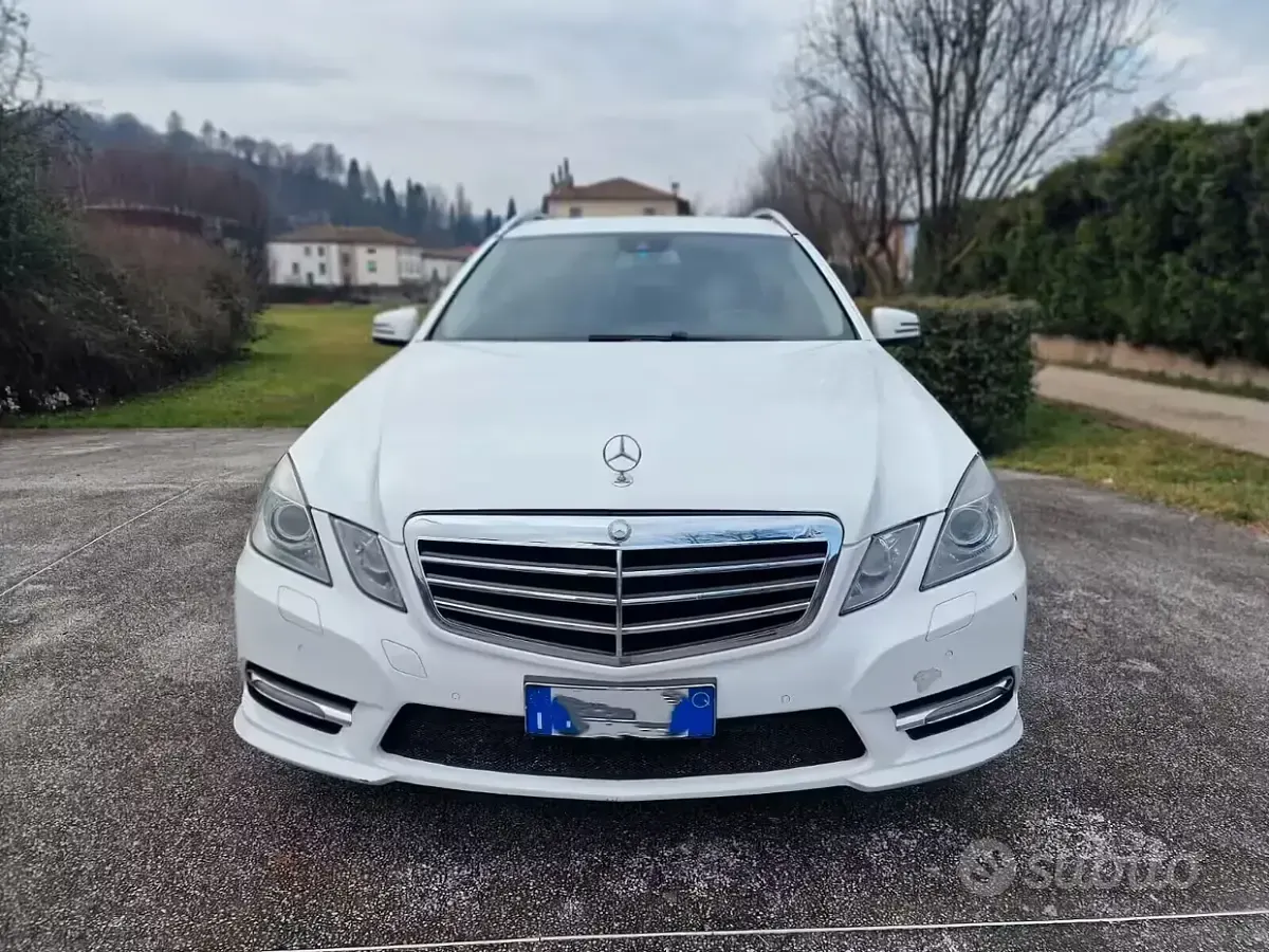 Usata Mercedes E220 Avantgarde 170 CV (125 kW) 2013 Bianco Station wagon