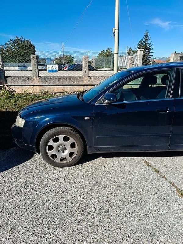 Usata Audi A4 116 CV (85 kW) 2005 Blu Station wagon