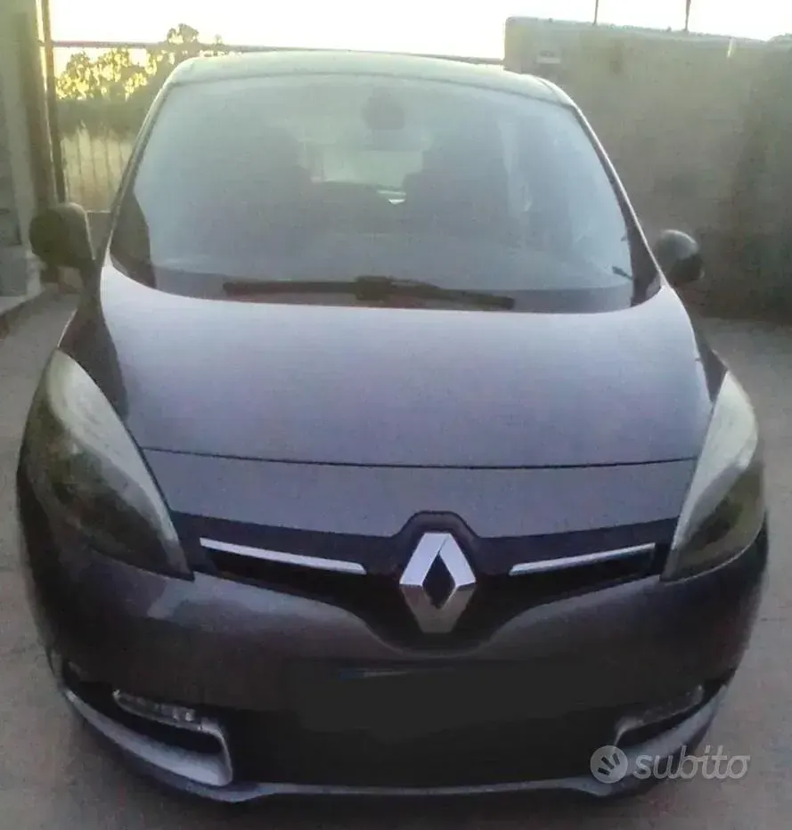 Usata Renault Scénic III 110 CV (80 kW) 2015 Grigio Monovolume