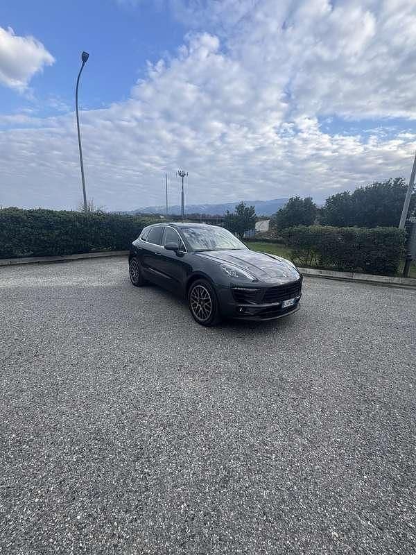Usata Porsche Macan 340 CV (250 kW) 2017 Grigio SUV