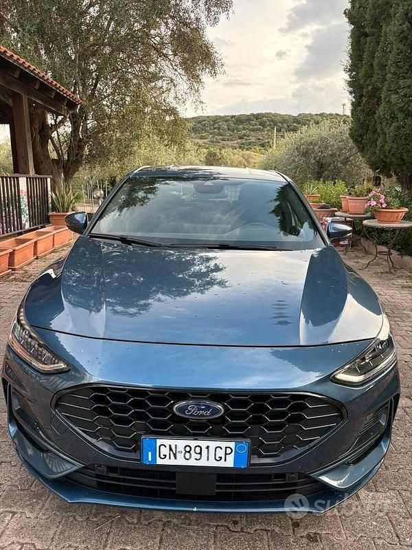 Usata Ford Focus ST-Line 120 CV (88 kW) 2023 Blu/azzurro Berlina