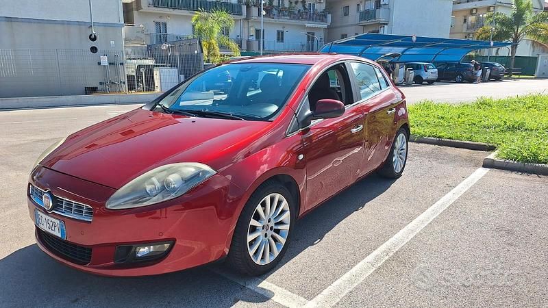 Usata Fiat Bravo 90 CV (66 kW) 2010 Rosso Utilitaria