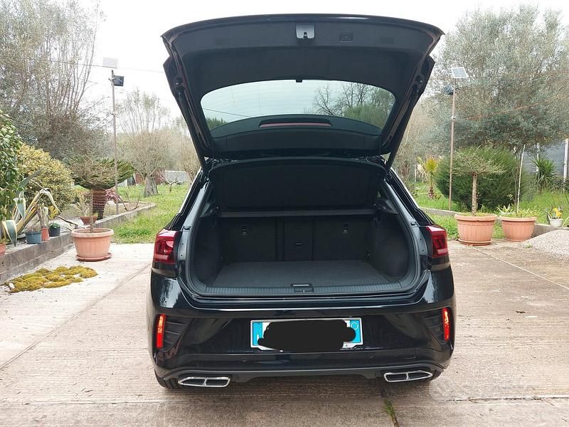 Usata VW T-Roc R-line 2024 Nero SUV